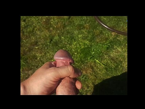 ❤️ Horúca kočka si nechá jebnúť ružovú kundičku a vystrieka sa so squirtom v letnej záhrade ❤ Porno na sk.porngipfy.ru